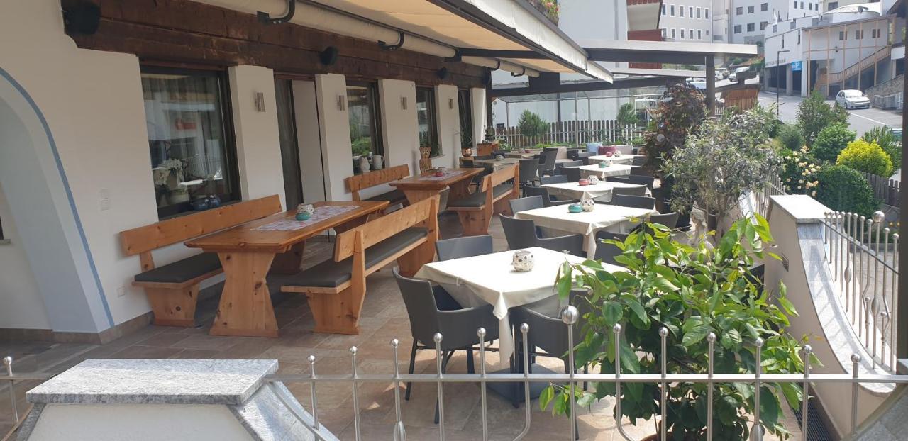 Pension Brunhild San Leonardo in Passiria Exterior foto